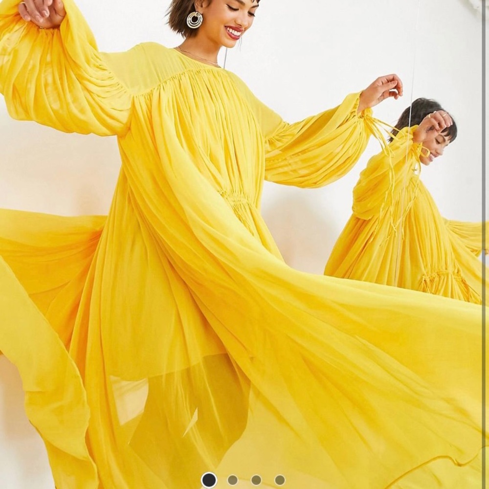 NWT Beautiful mustard dress size 8